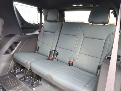 New 2026 GMC Yukon AT4 w/ AT4 Premium Plus Package AWD/4WD image 31