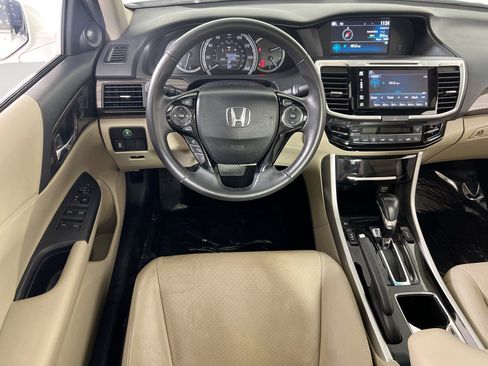 Used 2017 Honda Accord EX-L image 22
