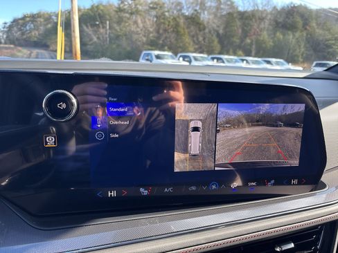 New 2026 Chevrolet Suburban RST image 20