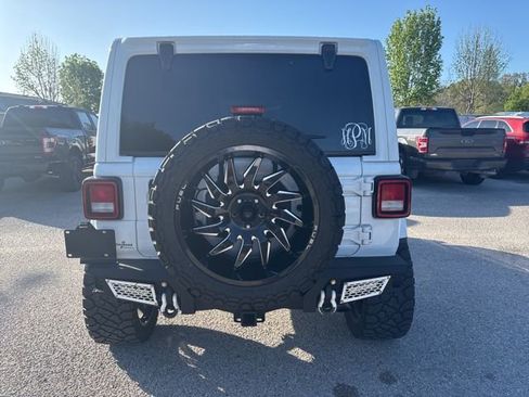Used 2020 Jeep Wrangler Unlimited Sahara image 6