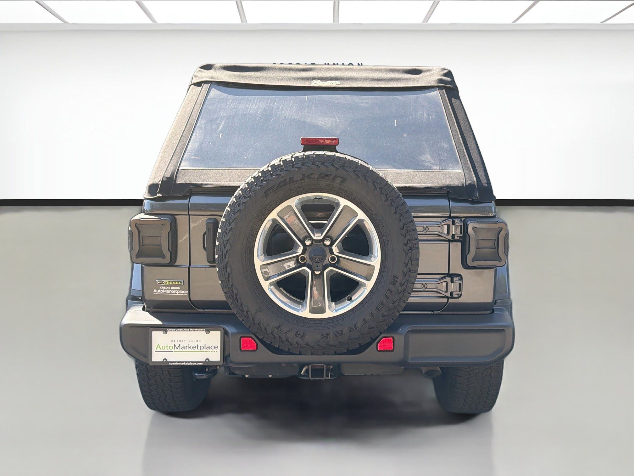 Used 2021 Jeep Wrangler Unlimited Sahara AWD/4WD image 5