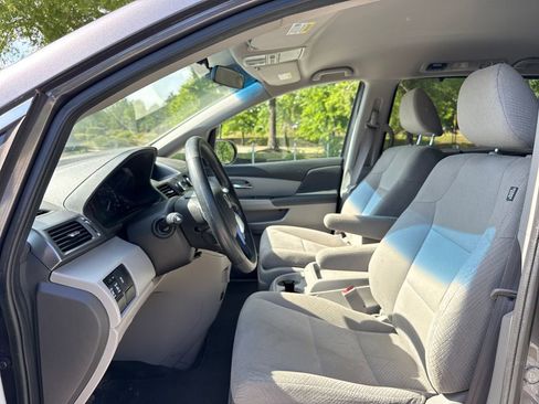 Used 2015 Honda Odyssey EX image 12