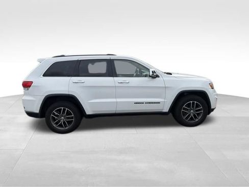 Used 2017 Jeep Grand Cherokee Limited AWD/4WD image 13