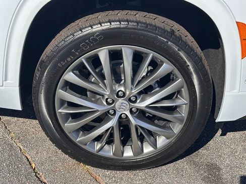 New 2026 Buick Enclave Avenir image 13