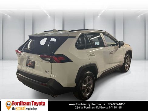 Certified 2025 Toyota RAV4 XLE AWD/4WD image 7