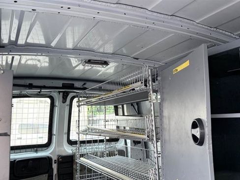 Used 2011 Chevrolet Express 2500 RWD image 29
