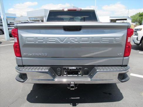 Used 2024 Chevrolet Silverado 1500 LT AWD/4WD image 6