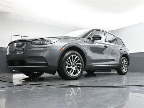 Used 2022 Lincoln Corsair AWD w/ Equipment Group 101A image 32