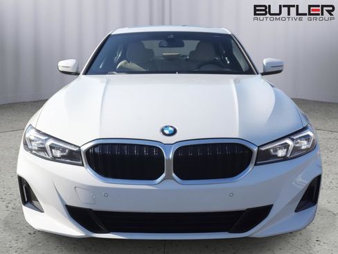 Used 2023 BMW 330i Sedan w/ Premium Package image 2