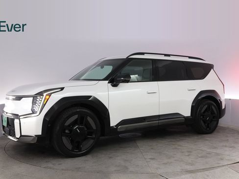 Used 2024 Kia EV9 GT-Line AWD/4WD image 18