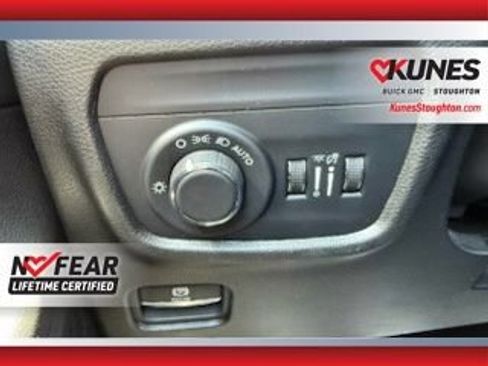 Used 2024 Jeep Grand Cherokee Altitude AWD/4WD image 32