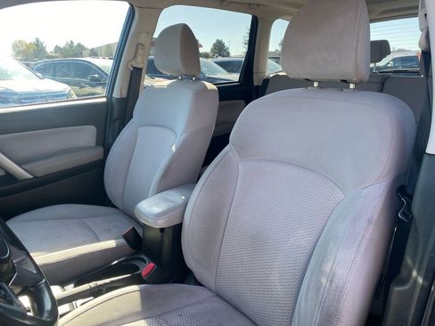 Used 2017 Subaru Forester 2.5i Premium w/ Popular Package #2A AWD/4WD image 11