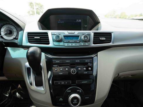Used 2012 Honda Odyssey EX-L image 17