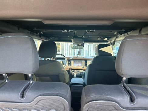 Used 2022 Ford Bronco Outer Banks image 11
