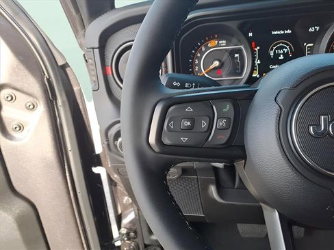 New 2026 Jeep Wrangler Rubicon w/ Technology Group image 14