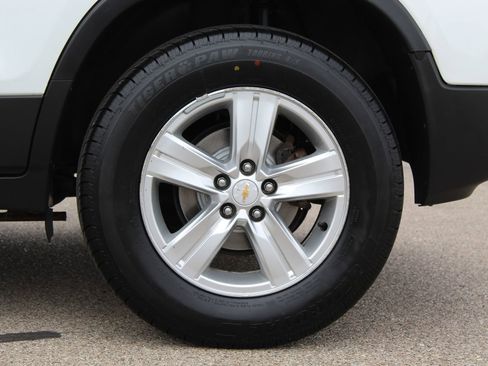 Used 2017 Chevrolet Trax LS AWD/4WD image 26