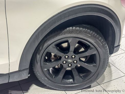 Used 2022 Ford Explorer ST-Line w/ Class IV Trailer Tow Package image 12