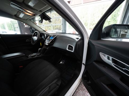 Used 2015 Chevrolet Equinox LS FWD image 26