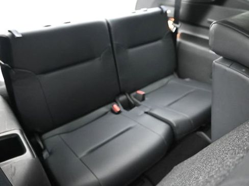 Used 2023 Mitsubishi Outlander SE AWD/4WD image 9