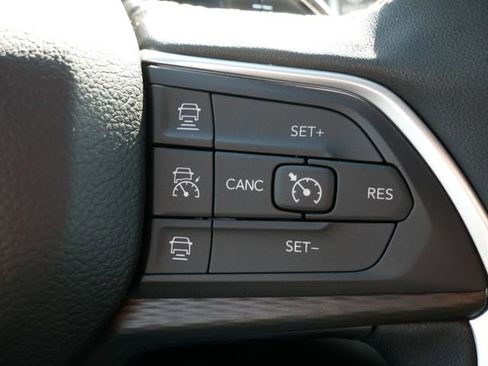 New 2026 Jeep Grand Cherokee Laredo AWD/4WD image 21