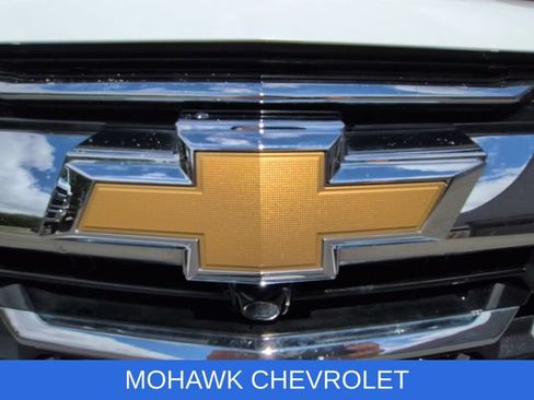Certified 2025 Chevrolet Equinox LT AWD/4WD image 32