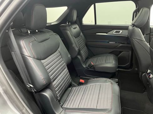 New 2026 Ford Explorer ST-Line w/ ST-Line Street Pack AWD/4WD image 33