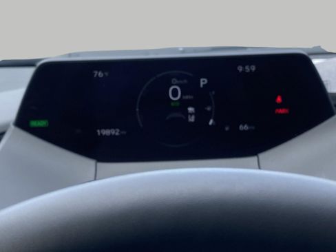 Used 2024 Toyota Prius XLE FWD image 16