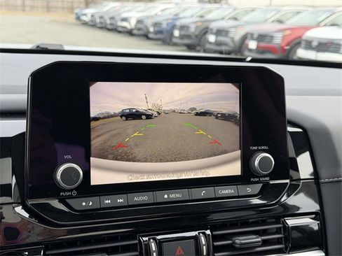 New 2025 Nissan Pathfinder SV w/ SV Premium Package image 21