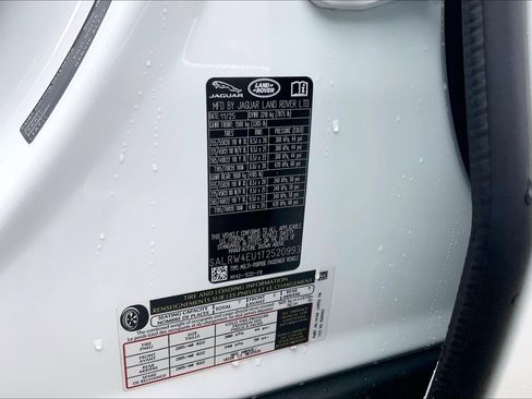 New 2026 Land Rover Discovery Limited Edition AWD/4WD image 18