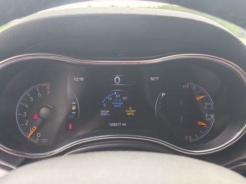 Used 2021 Jeep Grand Cherokee Laredo X AWD/4WD image 13