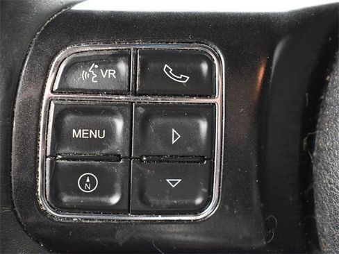 Used 2017 Jeep Wrangler Unlimited Sahara image 23