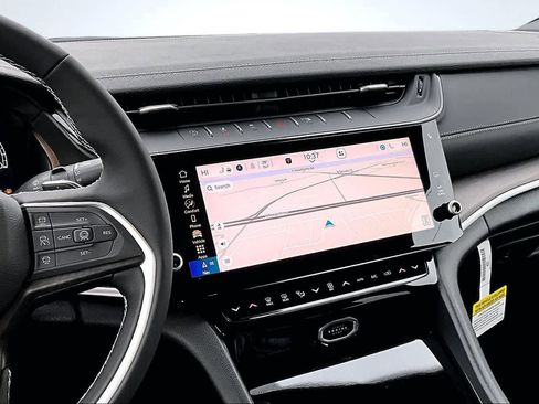 New 2026 Jeep Grand Cherokee Altitude image 16