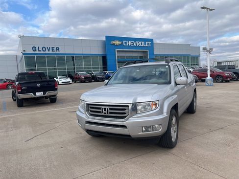 Used 2014 Honda Ridgeline RTL image 2