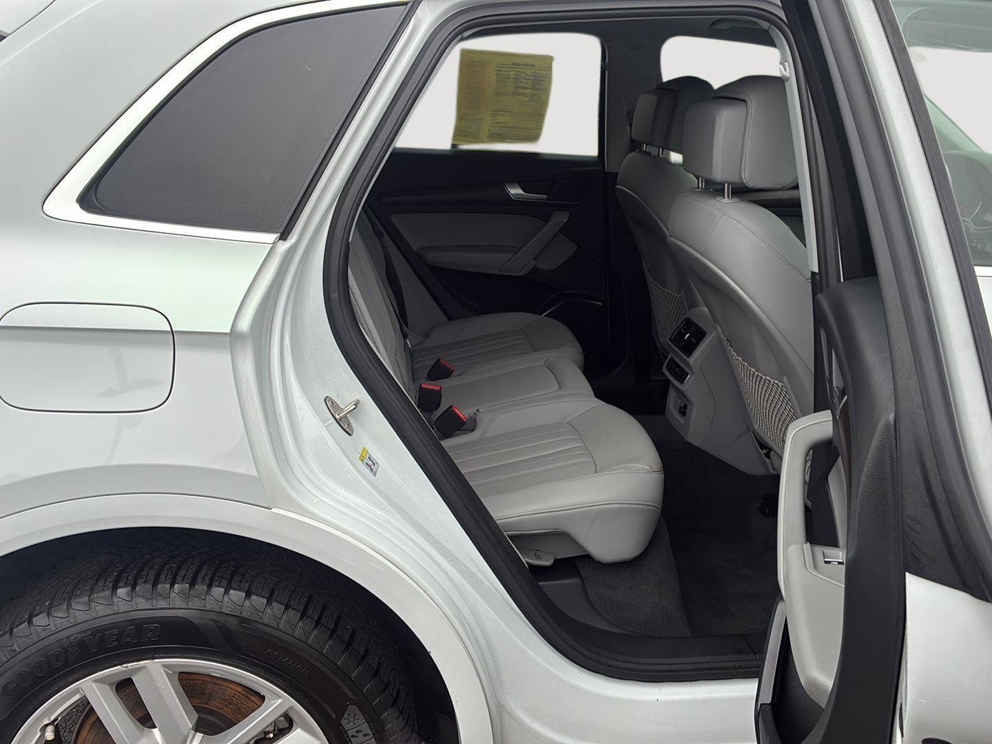 Used 2022 Audi Q5 2.0T Premium AWD/4WD image 17