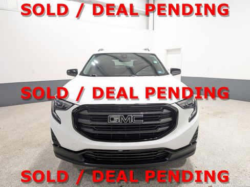 Used 2020 GMC Terrain SLE w/ Driver Convenience Package image 8