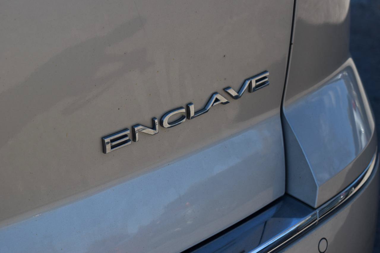 Used 2016 Buick Enclave Premium FWD image 11
