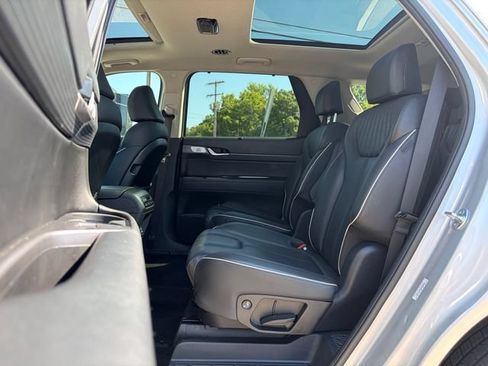 Used 2024 Hyundai Palisade Limited AWD/4WD image 10
