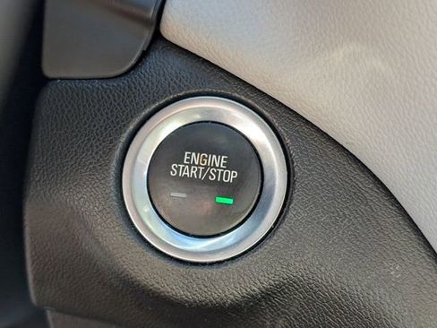 Used 2024 Chevrolet Equinox LS w/ LS Convenience Package image 27