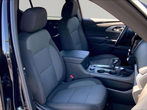 Used 2023 Chevrolet Traverse LT AWD/4WD image 20
