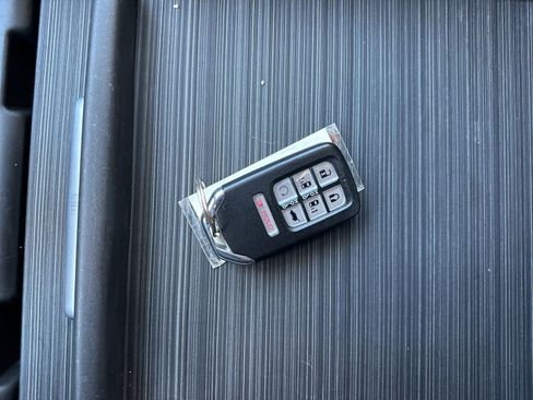 Used 2023 Honda Odyssey Touring image 61