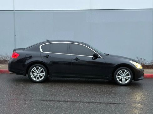 Used 2011 INFINITI G37 x Sedan w/ Premium Pkg image 7