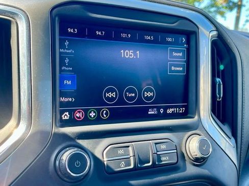 Used 2020 Chevrolet Silverado 1500 RST image 25