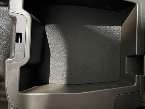 Used 2022 Chevrolet Silverado 1500 W/T image 28