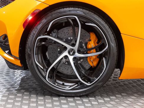 New 2027 McLaren 750S Spider RWD image 43