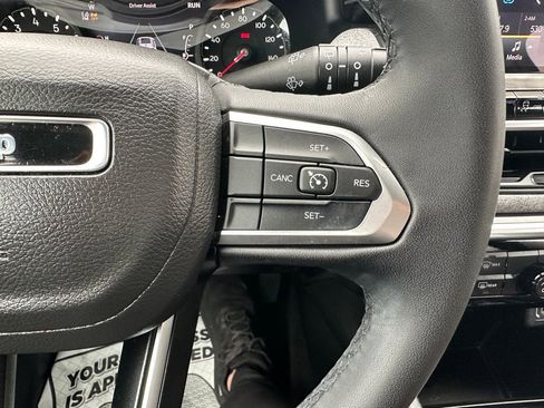 Certified 2023 Jeep Compass Latitude AWD/4WD image 4