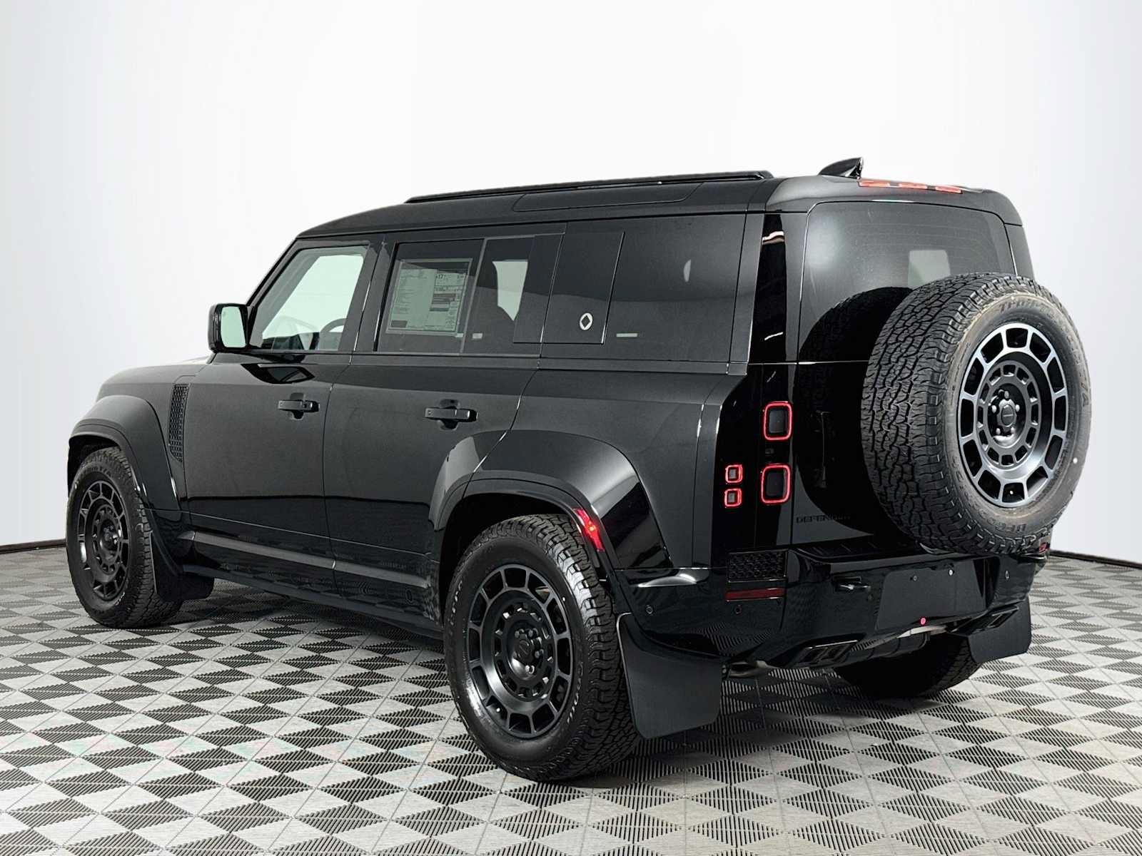 New 2026 Land Rover Defender 110 OCTA AWD/4WD image 7