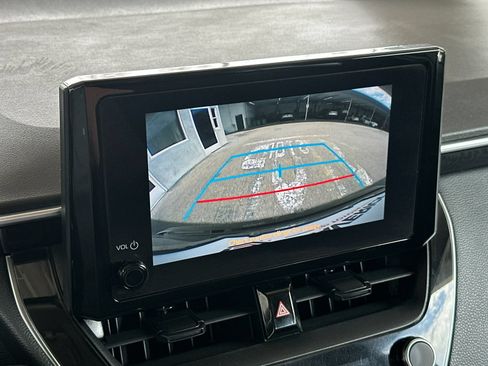 Used 2023 Toyota Corolla LE FWD image 16