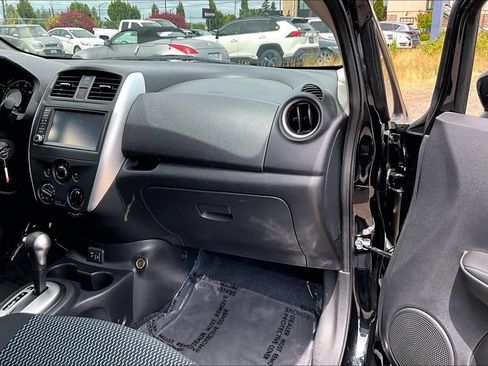Used 2019 Nissan Versa Note SV FWD image 18