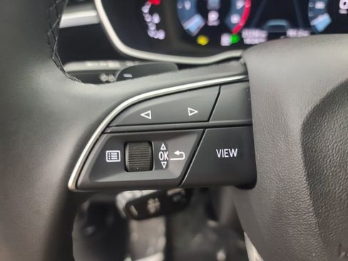 Used 2025 Audi Q3 2.0T Premium image 28