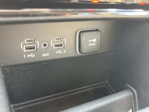 Used 2022 Jeep Grand Cherokee L Limited AWD/4WD image 40